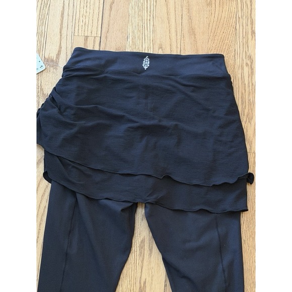 Free People Movement Skirted Leggings M Black NWT Studio Yoga Gym Athleisure - Picture 6 of 6